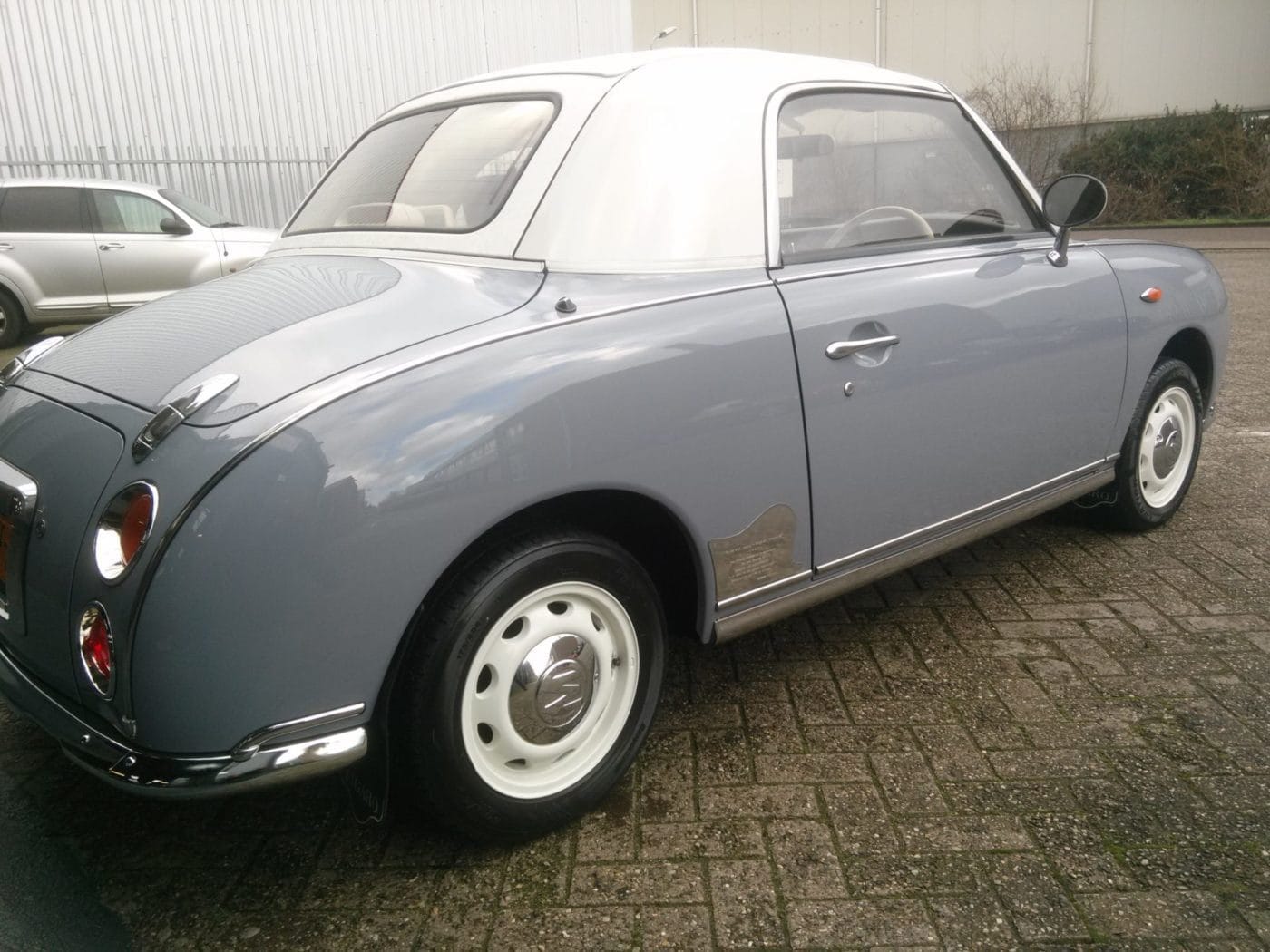 Nissan Figaro - Lapis Grey