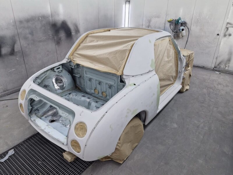 nissan-figaro-spray-booth-1 nissan-figaro-spray-booth-1